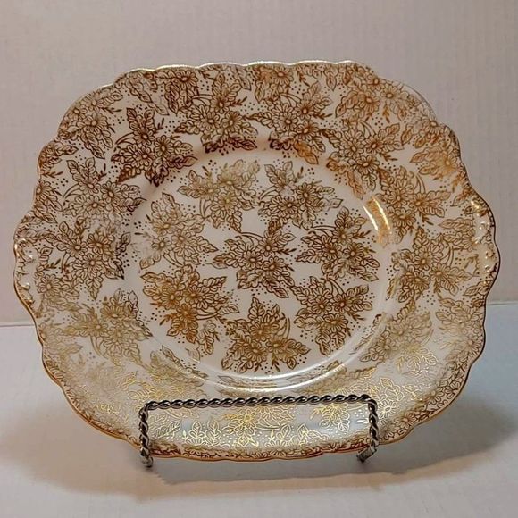Square Handled Cake Plate by Colclough. - Picture 1 of 4